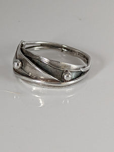 Silver Steed Delicate Silver Leaves ring with Silver Buds