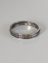 Load image into Gallery viewer, Silver Steed Filigree Ring 1