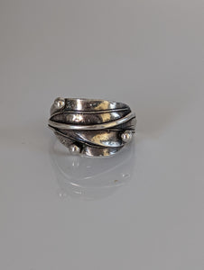 925 Silver Leaves Ring with Silver Buds – Nature-Inspired Gift