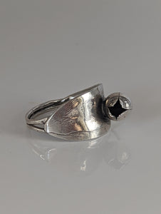 Silver Steed One Round Bud Ring