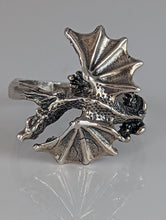 Load image into Gallery viewer, Silver Steed Fantasy Dragon Ring