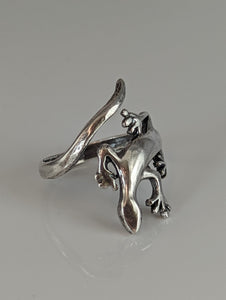 Silver Steed Lizard Ring