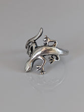 Load image into Gallery viewer, Silver Steed Lizard Ring