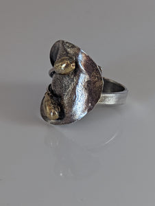 Silver Steed Big Leaf with Ornament Silver Ring