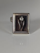 Load image into Gallery viewer, Silver Steed Large Unique Rose in a Frame Silver Ring