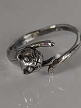 Load image into Gallery viewer, Silver Steed Jumping Cat Silver Ring