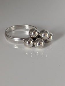 Silver Steed Jiggly Balls Silver Ring