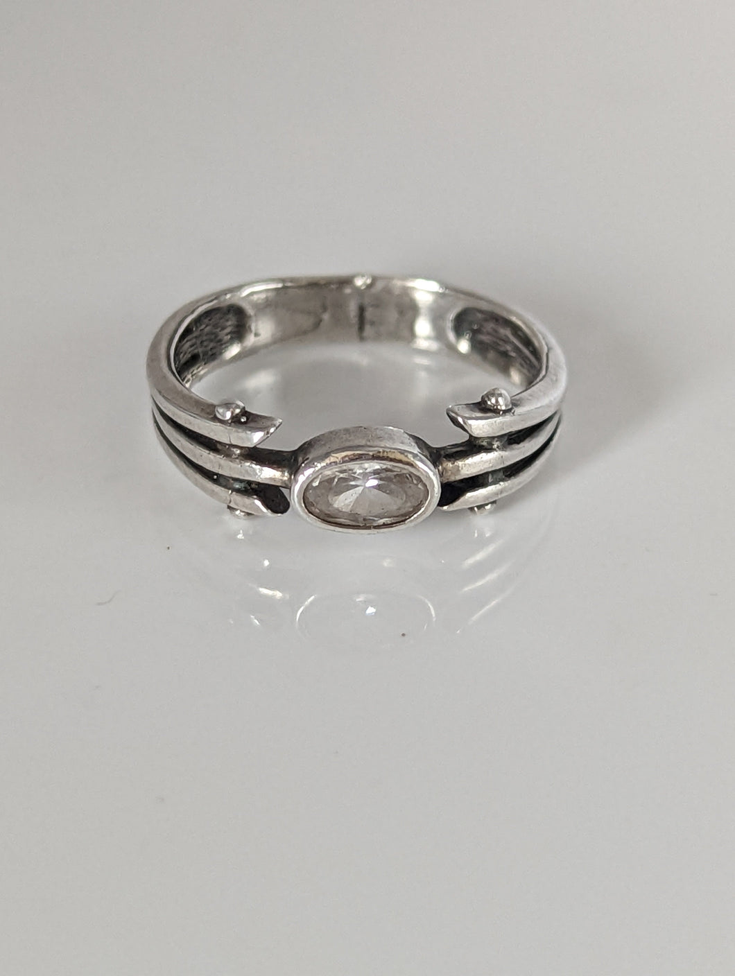 Silver Steed Silver Zirconia Antique Ring