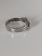 Load image into Gallery viewer, Silver Steed Silver Zirconia Antique Ring