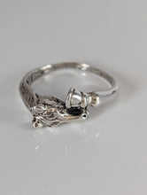 Load image into Gallery viewer, Silver Steed Horse Head &amp; Hoof Ring