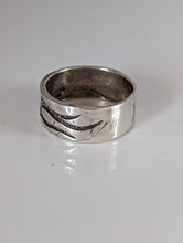Load image into Gallery viewer, Silver Steed Flames Ring