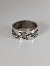 Load image into Gallery viewer, Silver Steed Flames Ring