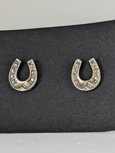 Silver Steed Horseshoe 3 Studs