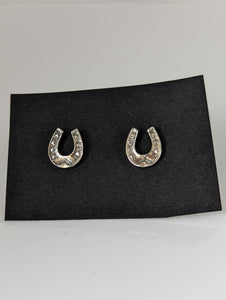 Silver Steed Horseshoe 3 Studs