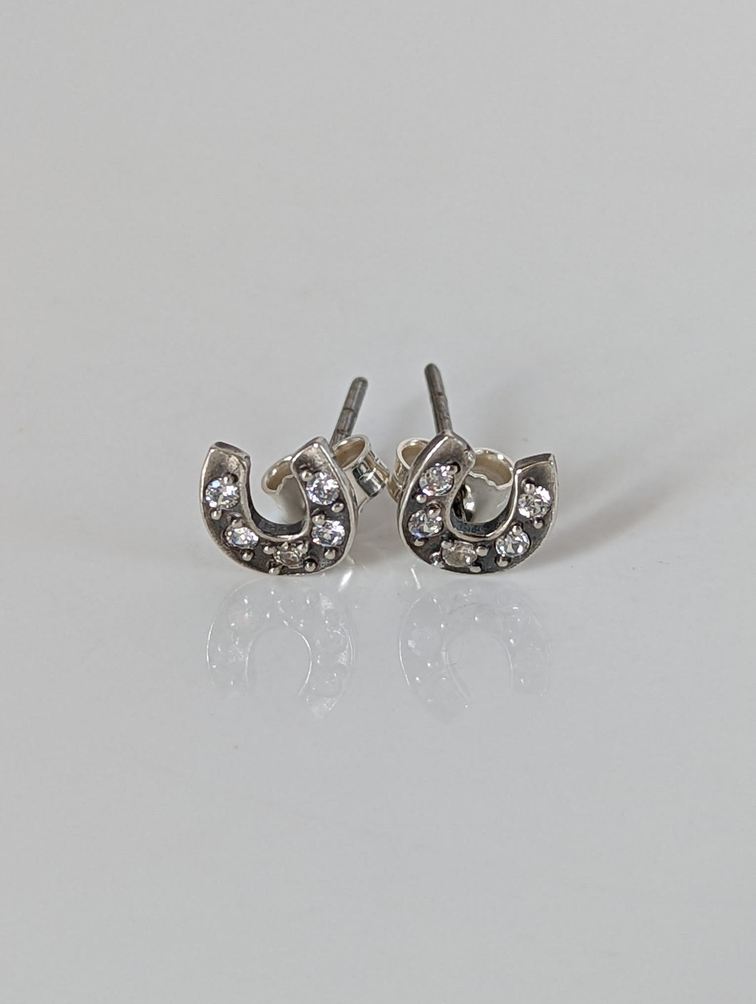 Silver Steed Horse Shoe Zirconnia Stud Earrings