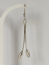 Load image into Gallery viewer, Silver Steed Flower Stem Dangling Earrings