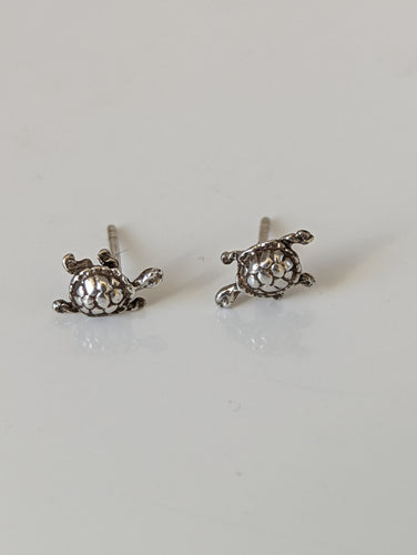 Silver Steed Turtle Stud Earrings