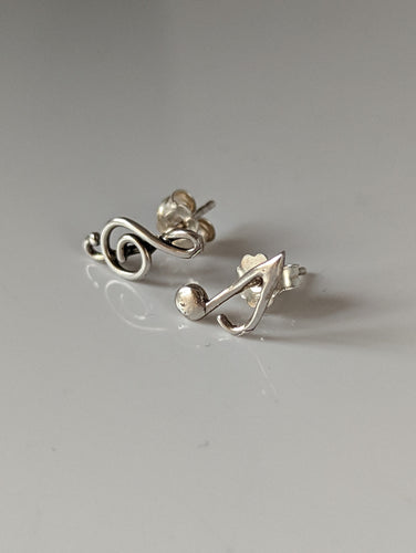 Silver Steed Celf & Note Stud Earrings