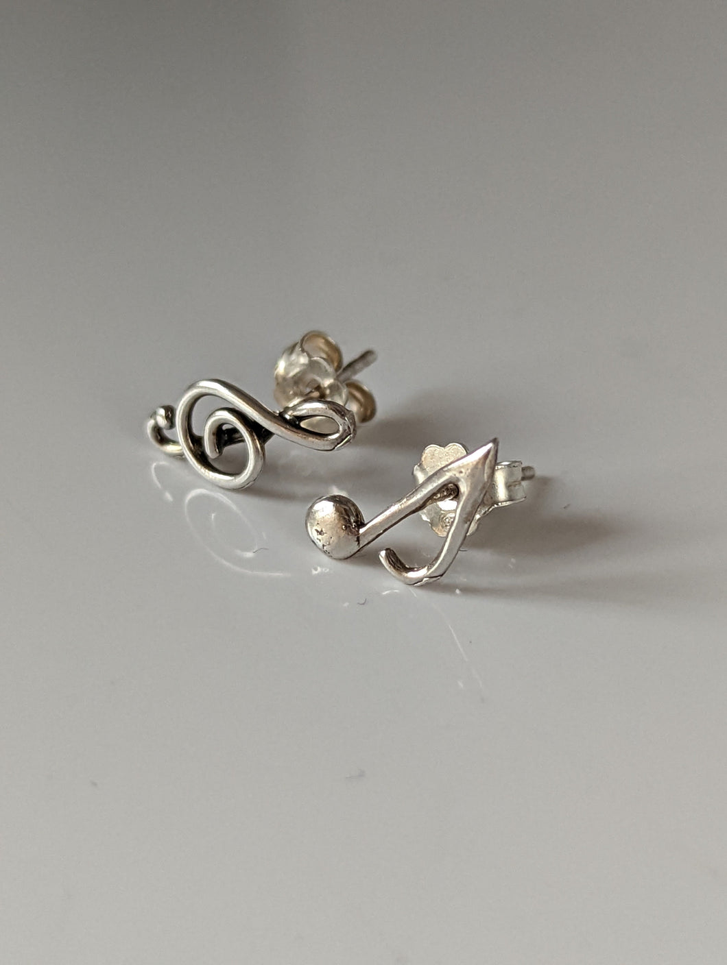 Silver Steed Celf & Note Stud Earrings