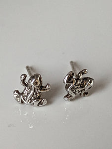 Silver Steed Spotted Frog Stud Earrings