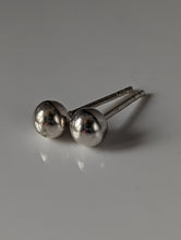 Load image into Gallery viewer, Silver Steed Medium Ball Stud Earrings