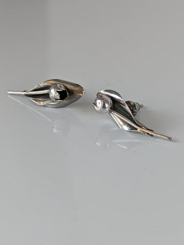 Silver Steed Tulip Stud Earrings