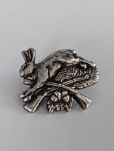 Load image into Gallery viewer, Silver Steed Rabbit Hunting Silver Pin