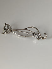 Load image into Gallery viewer, Silver Steed Feline Silver Brooch