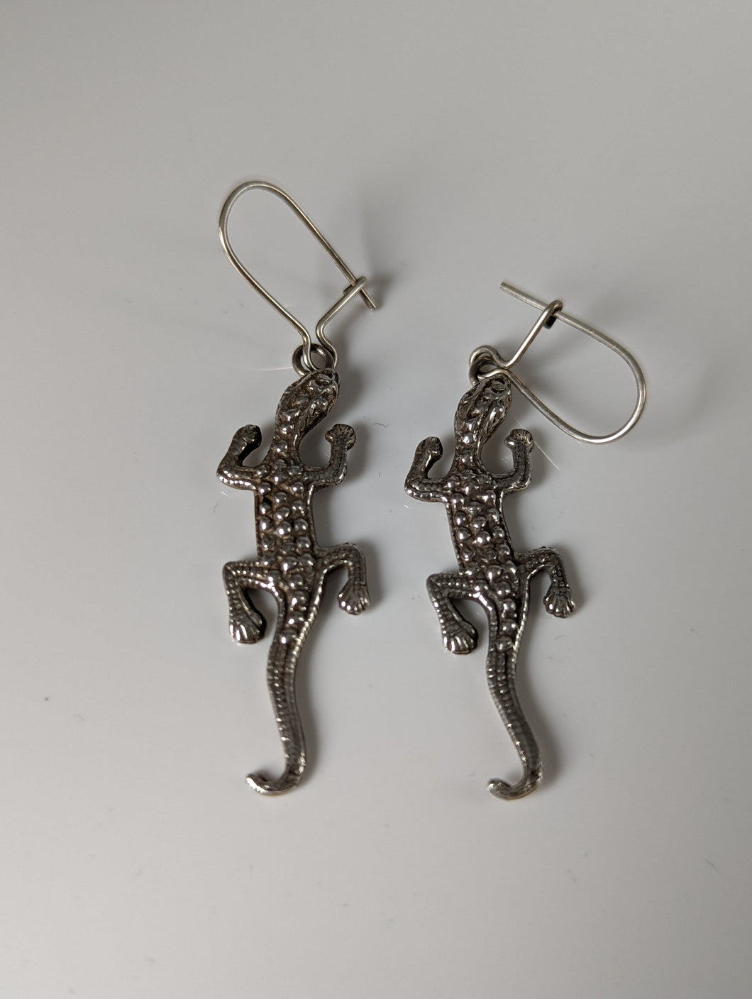 Silver Steed Detailed Lizard Silver Dropped Earrings