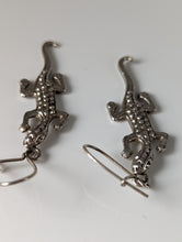 Load image into Gallery viewer, Silver Steed Detailed Lizard Silver Dropped Earrings