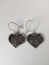 Load image into Gallery viewer, Silver Steed Detailed Heart Dropped Earrings