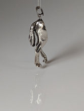 Load image into Gallery viewer, Silver Steed Hindquarters Silver Pendant