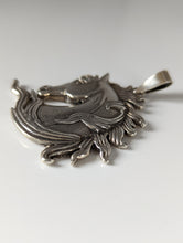 Load image into Gallery viewer, Silver Steed Mustang Horse Head Silver Pendant