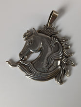 Load image into Gallery viewer, Silver Steed Mustang Horse Head Silver Pendant