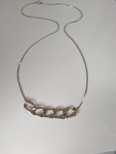 Load image into Gallery viewer, Silver Steed Chain Link Necklace