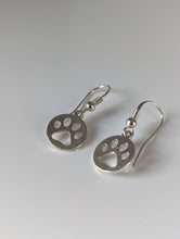 Load image into Gallery viewer, Silver Steed Round Paw Print Tag Silver Dropped Earrings