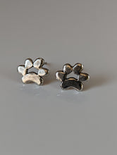 Load image into Gallery viewer, Silver Steed Paw Print Large Silver Stud Earrings