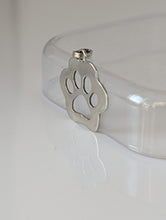 Load image into Gallery viewer, Silver Steed Flat Paw Print Silver Pendant