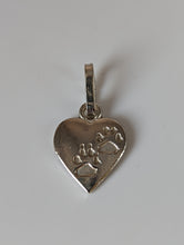 Load image into Gallery viewer, Silver Steed Paw Print on Heart Silver Pendant