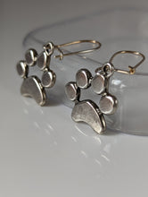 Load image into Gallery viewer, Silver Steed Paw Print Silver Dropped Earrings